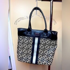 Tommy Hilfiger  signature Jacquard Faux
Leather handbag